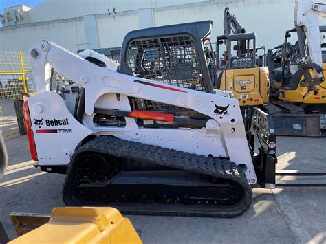 bobcat skid steer t870 weight|bobcat t870 problems.